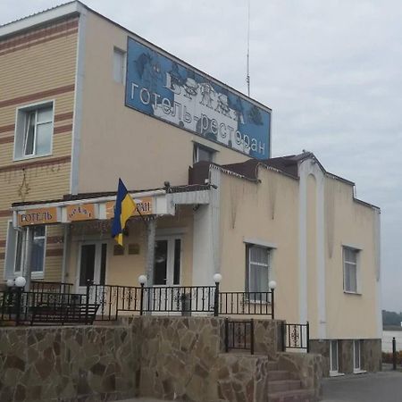 Отель Брама Hlukhiv Exterior photo